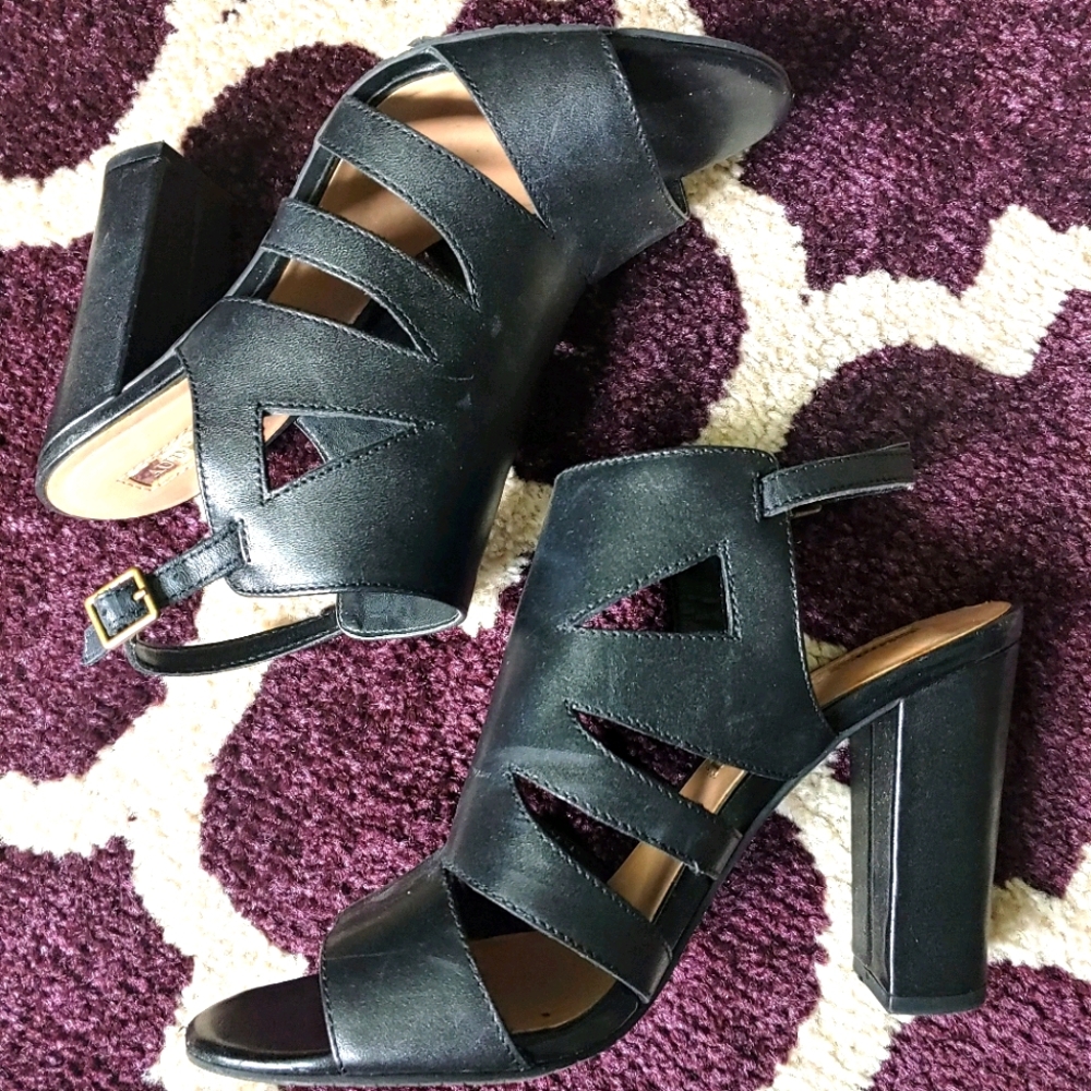 Audrey Brooke Sandals
